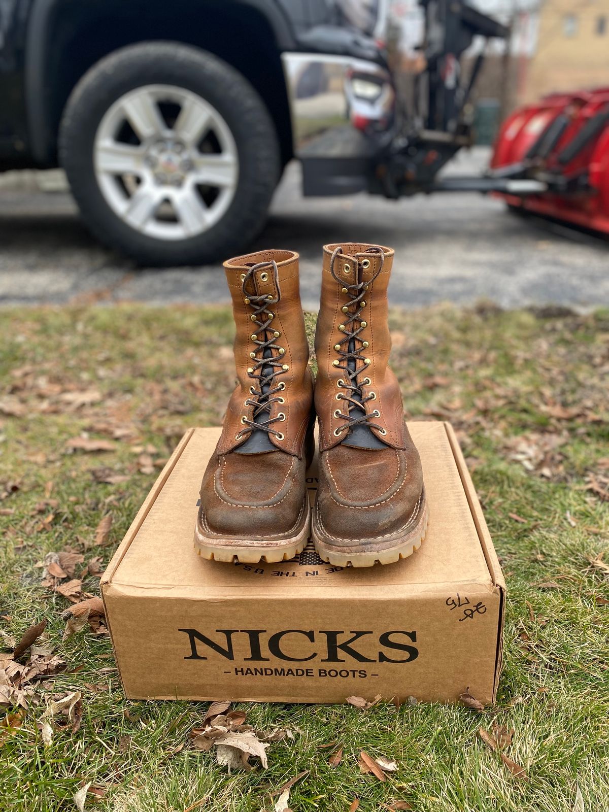 Photo by bootbeater on February 4, 2024 of the Nicks DomePro in Seidel 1964 Tan Roughout.