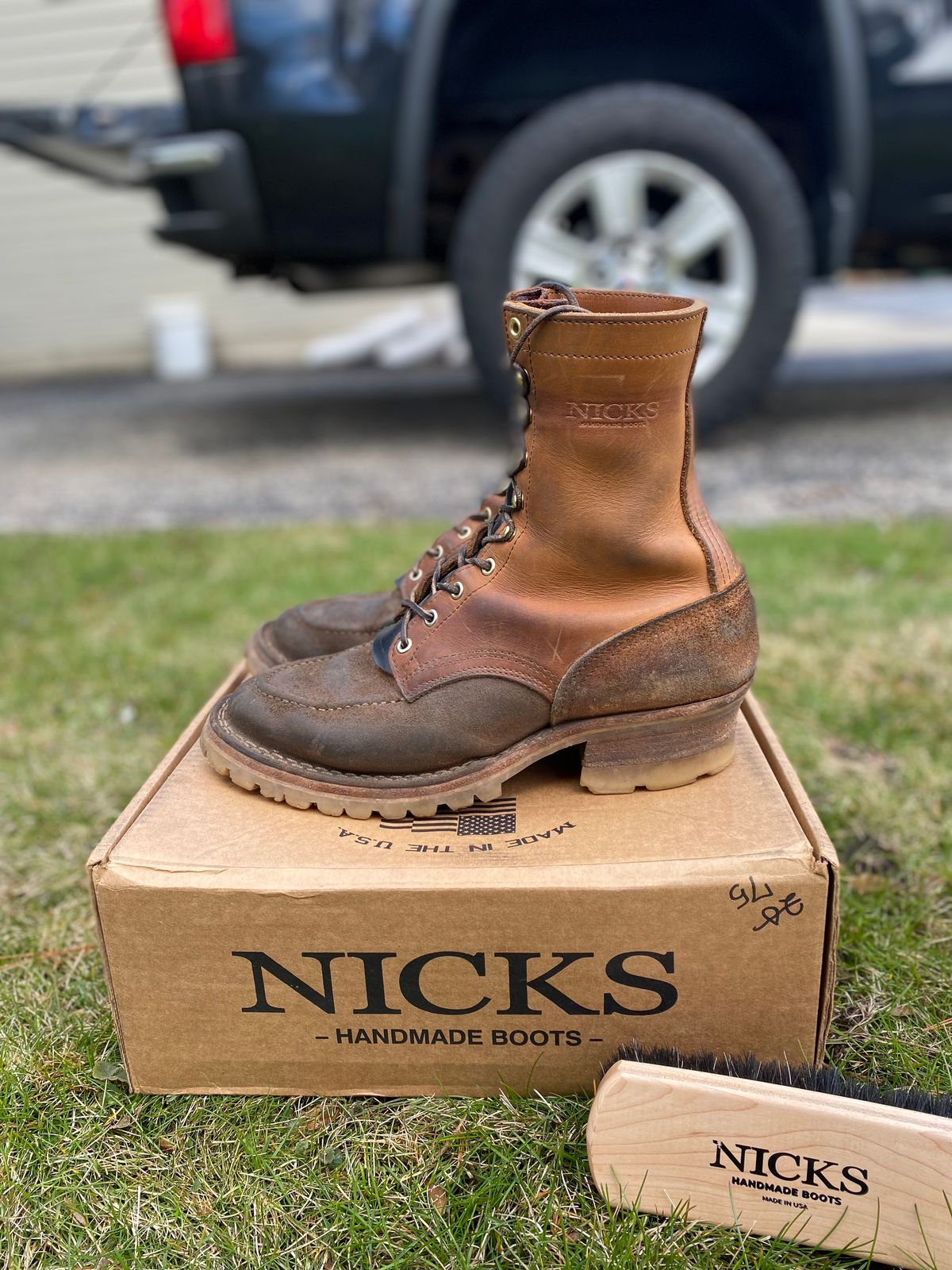 Photo by bootbeater on April 6, 2024 of the Nicks DomePro in Seidel 1964 Tan Roughout.