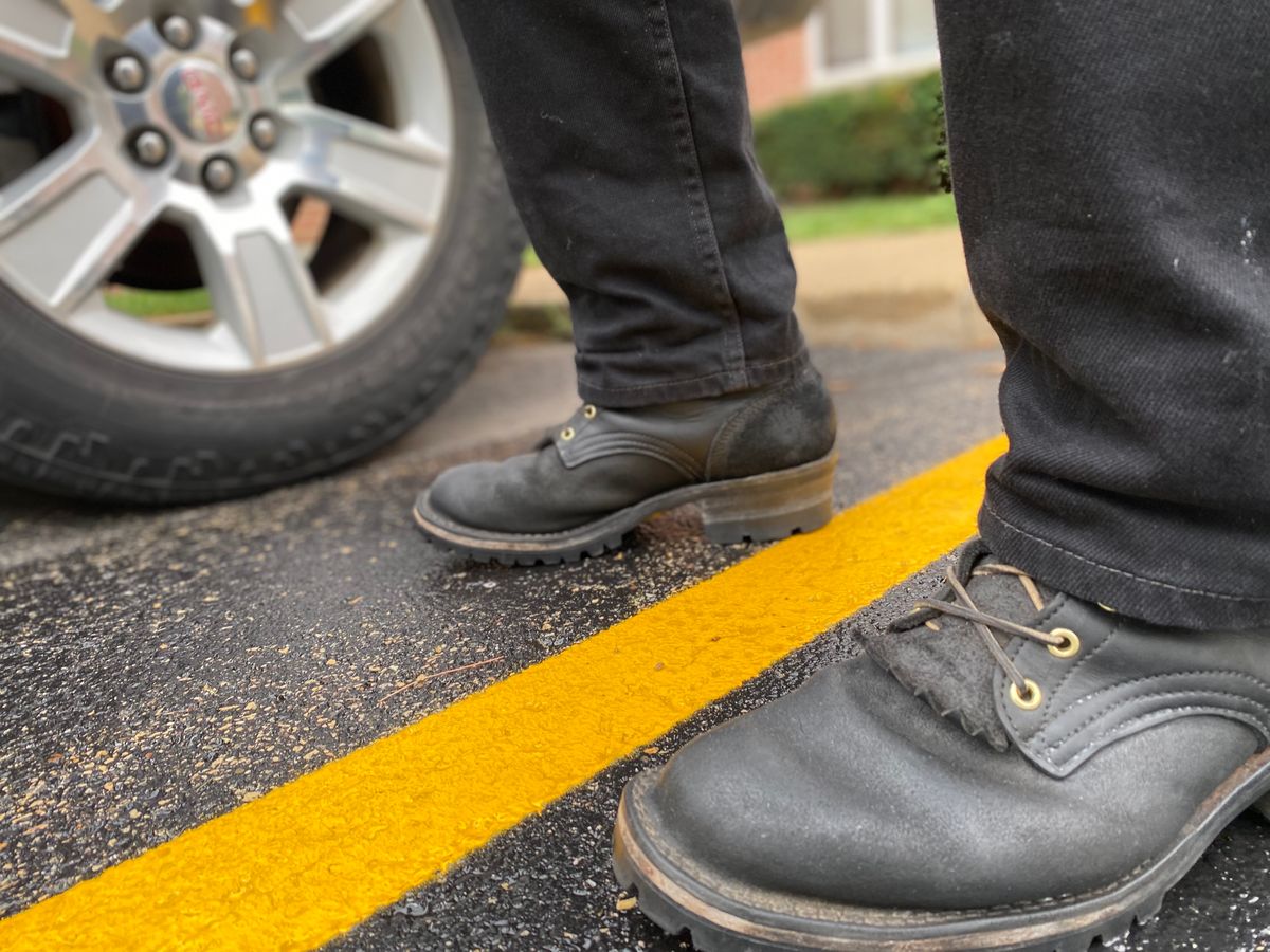 Photo by bootbeater on August 14, 2023 of the Frank's Boots The Patriot in Black Roughout Work Leather.