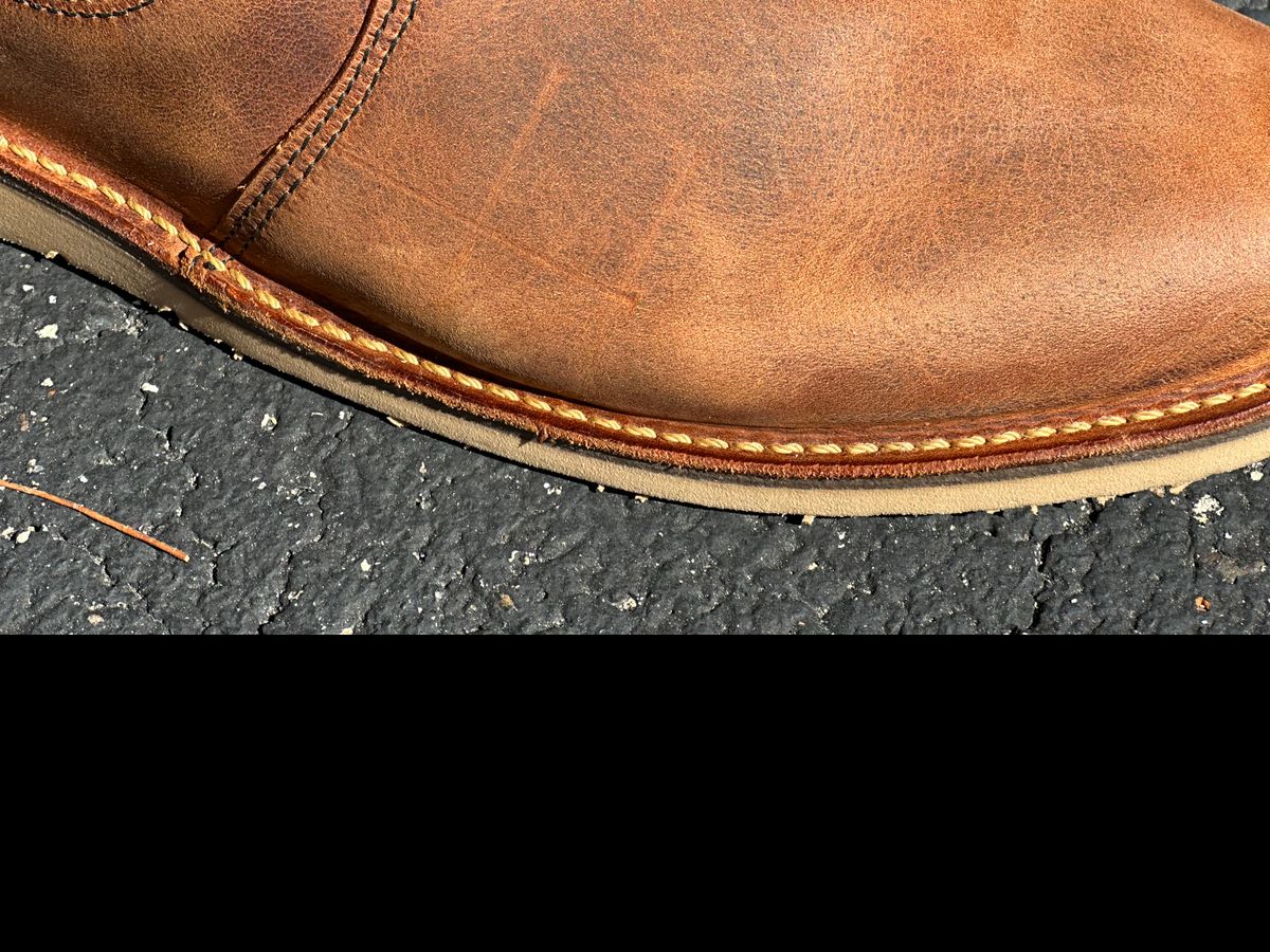 Photo by bootbeater on October 2, 2022 of the Red Wing Weekender Chelsea in S.B. Foot Copper Rough and Tough.