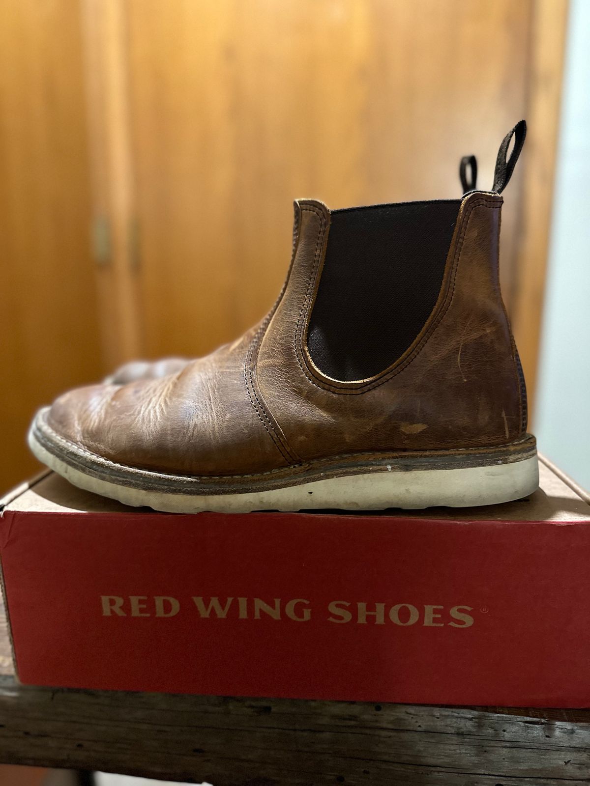 Photo by bootbeater on December 6, 2022 of the Red Wing Weekender Chelsea in S.B. Foot Copper Rough and Tough.