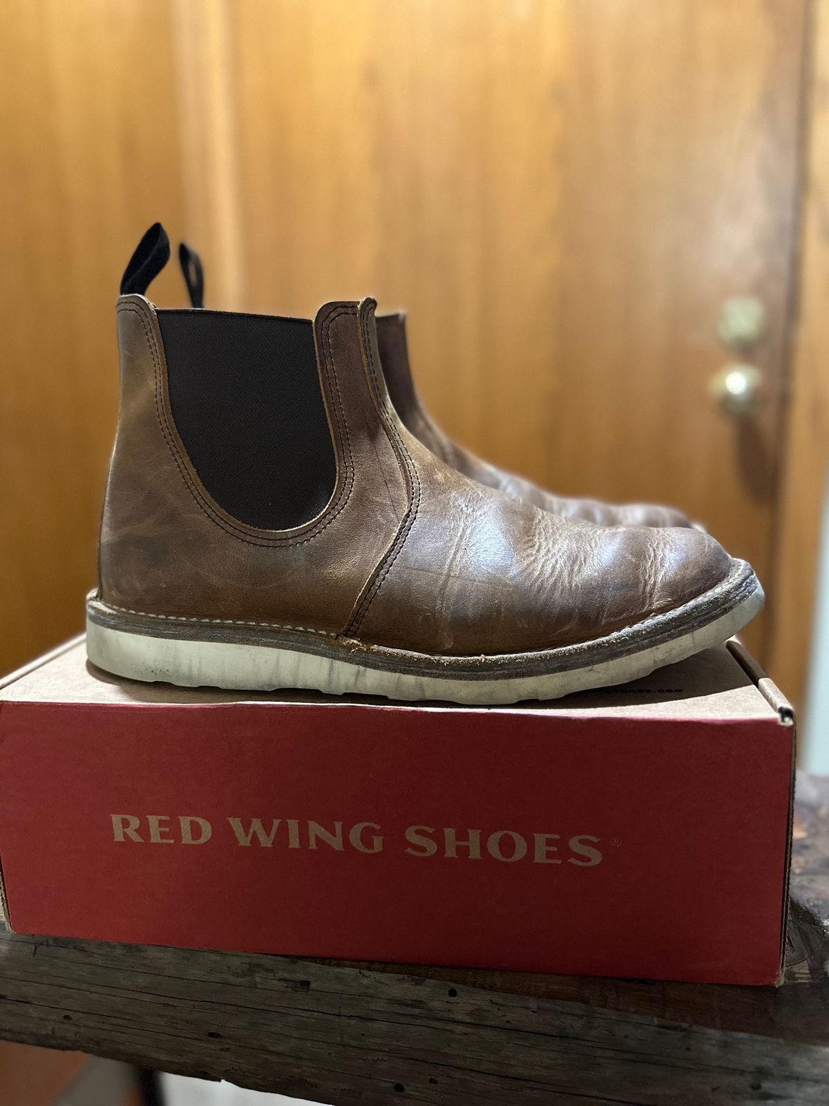 Photo by bootbeater on December 6, 2022 of the Red Wing Weekender Chelsea in S.B. Foot Copper Rough and Tough.