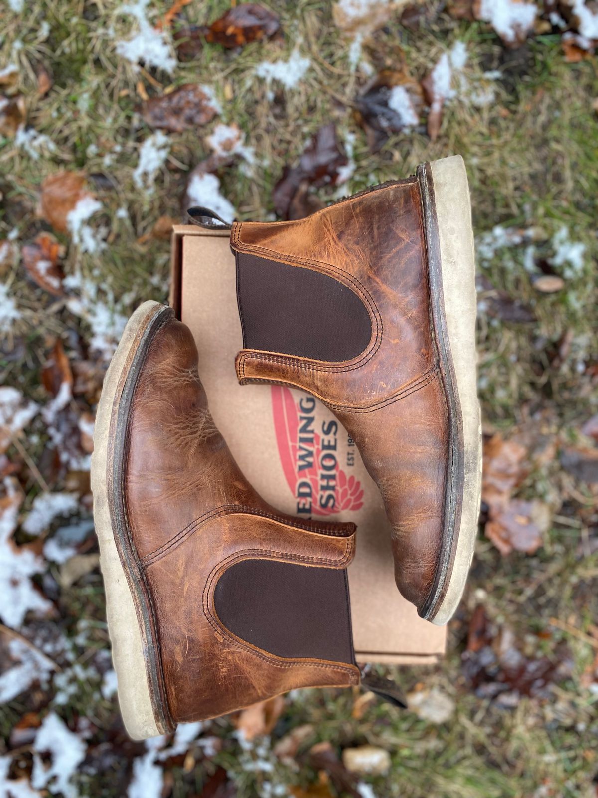 Photo by bootbeater on January 5, 2023 of the Red Wing Weekender Chelsea in S.B. Foot Copper Rough and Tough.