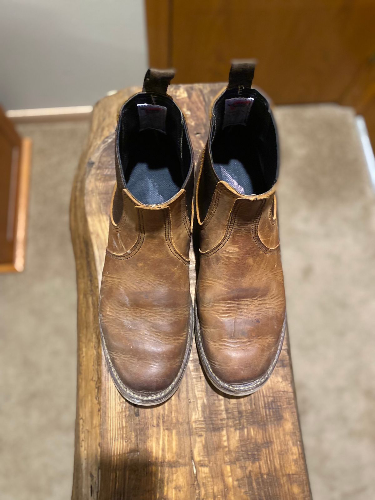 Photo by bootbeater on February 6, 2023 of the Red Wing Weekender Chelsea in S.B. Foot Copper Rough and Tough.