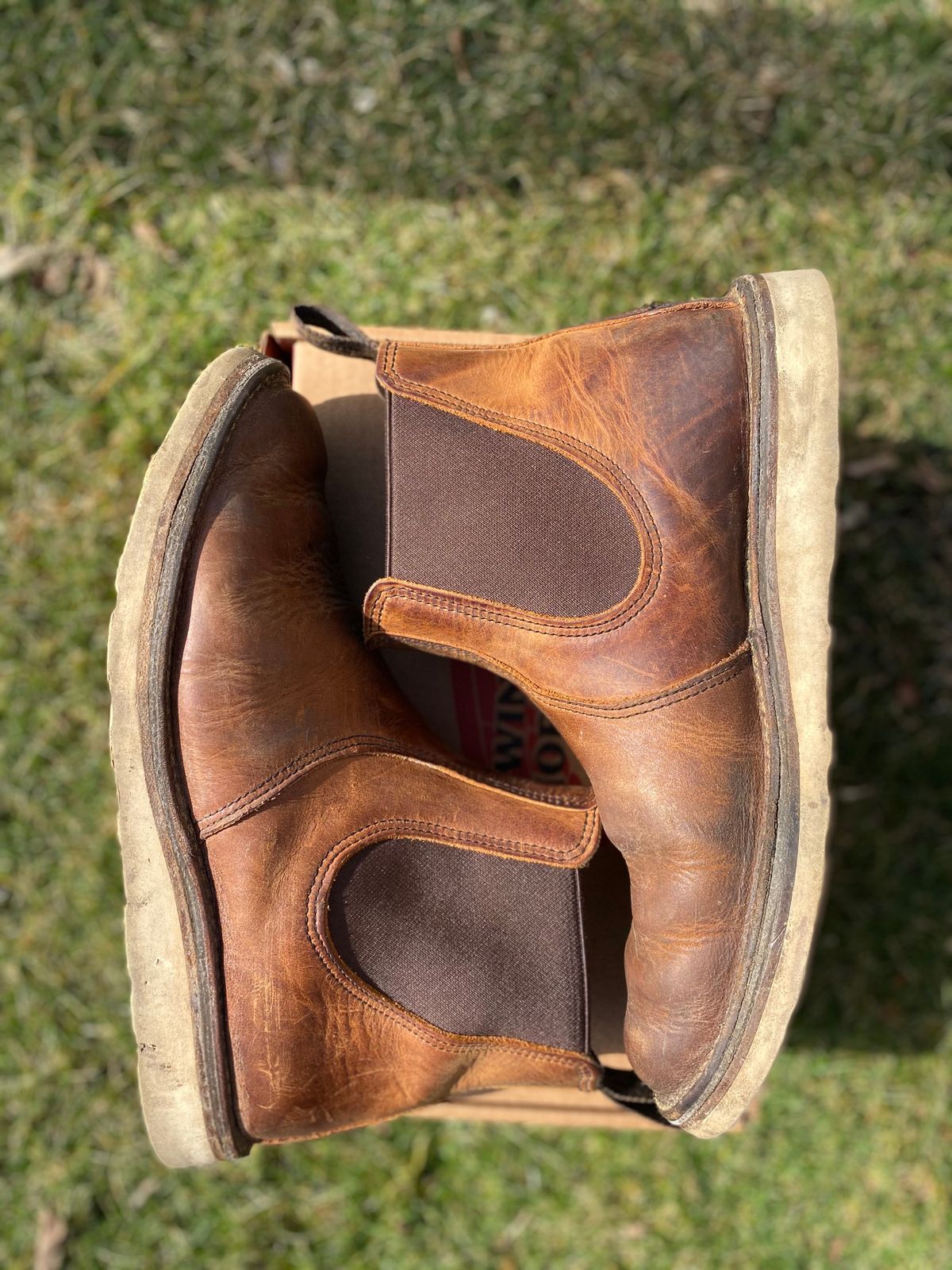 Photo by bootbeater on March 5, 2023 of the Red Wing Weekender Chelsea in S.B. Foot Copper Rough and Tough.