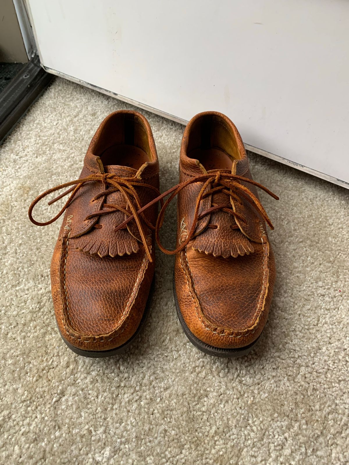 Photo by plumbluck2 on November 3, 2022 of the Yuketen Blucher with Kiltie in Unlisted Leather.