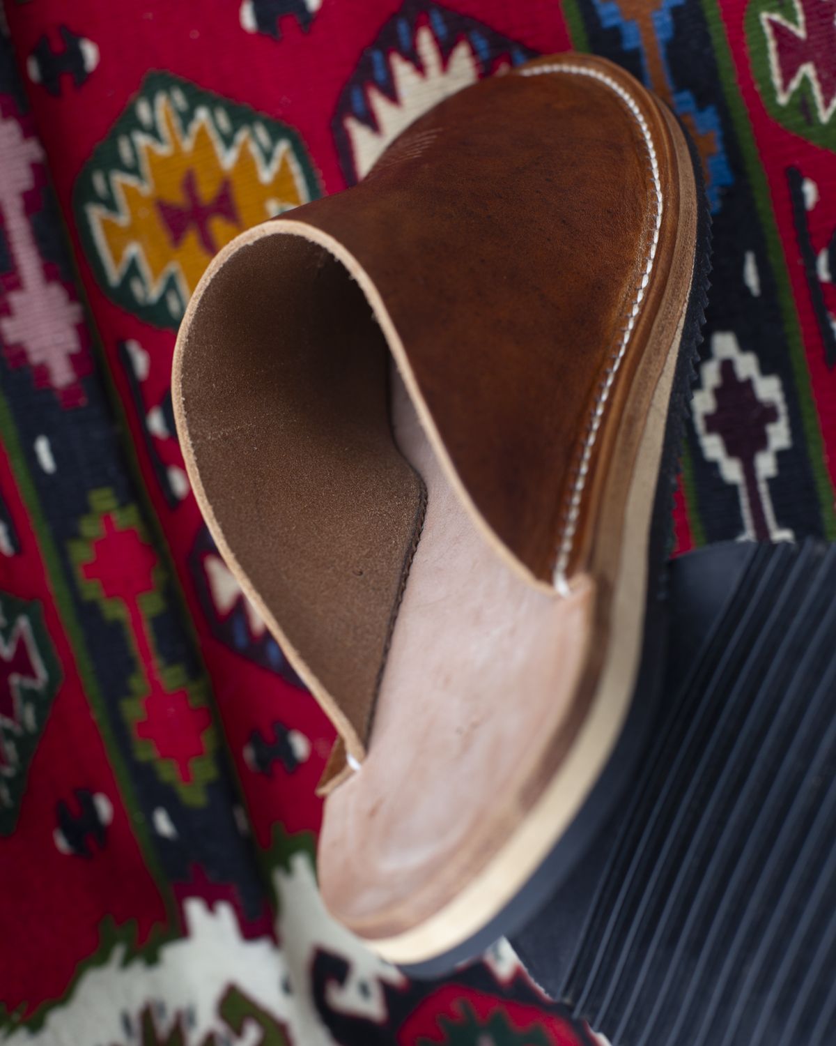 Photo by baschdln on June 28, 2025 of the Self-Made Mules in Austrian Cow-hide, Natural.