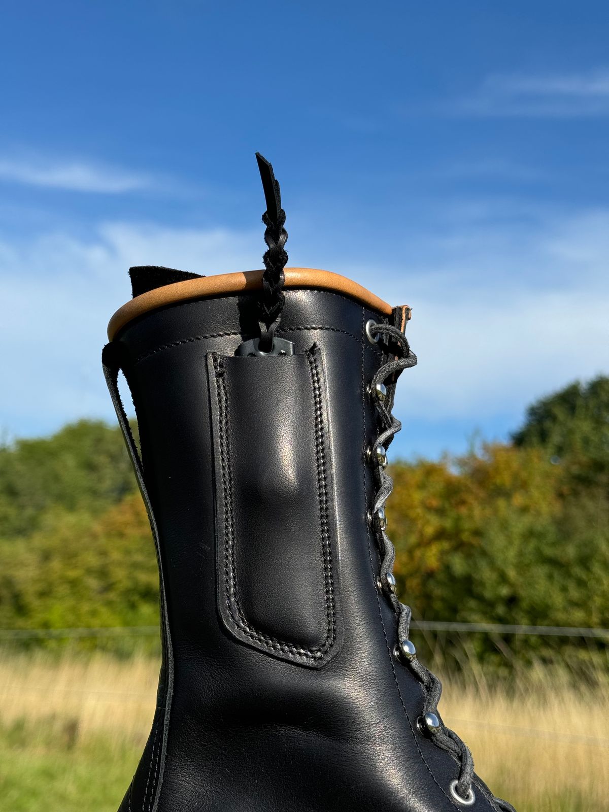 Photo by baschdln on September 2, 2024 of the Self-Made 10” Work Boots in Waterproof Cow-hide.