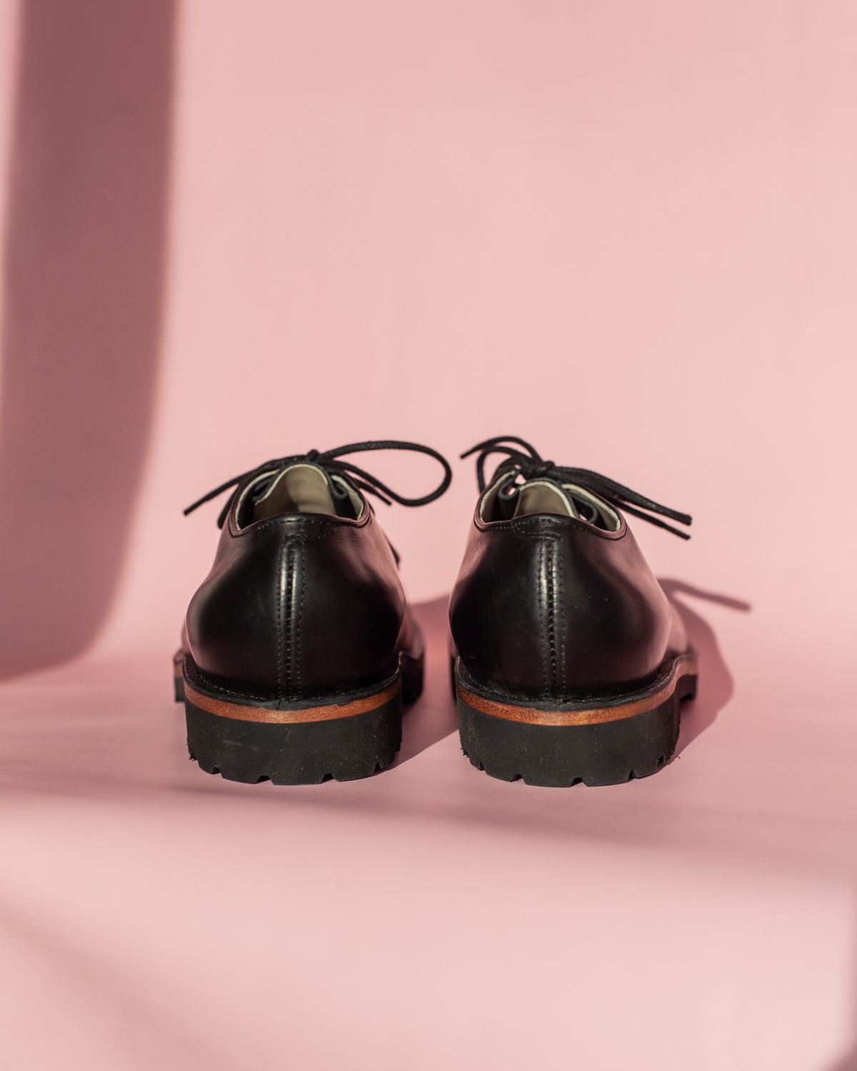 Photo by baschdln on March 18, 2024 of the Self-Made Tyrolean Shoes in Black Waterproof Cowhide.