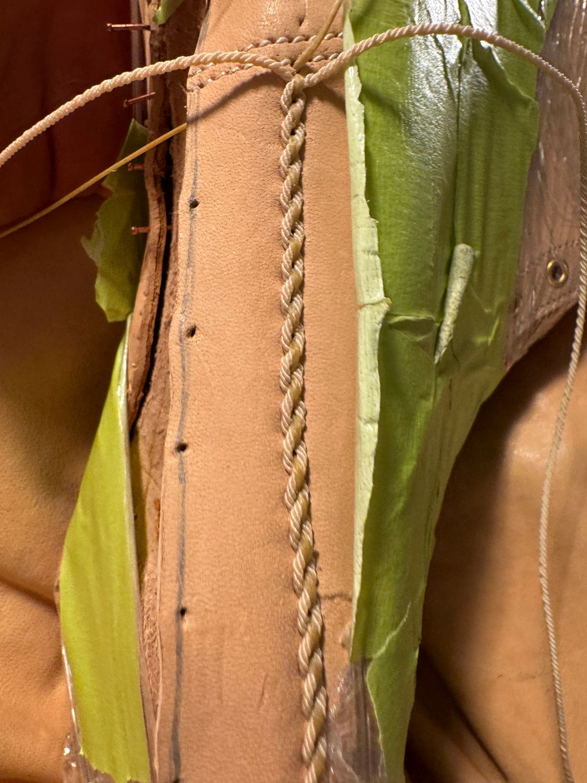 Photo by baschdln on September 18, 2024 of the Self-Made Monkey Boot in Conceria Cloe Crust Horsebutt.