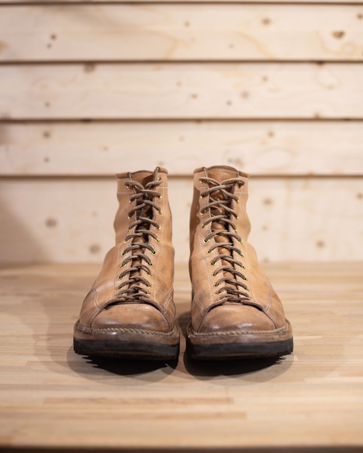 Photo by baschdln on November 5, 2024 of the Self-Made Monkey Boot in Conceria Cloe Crust Horsebutt.