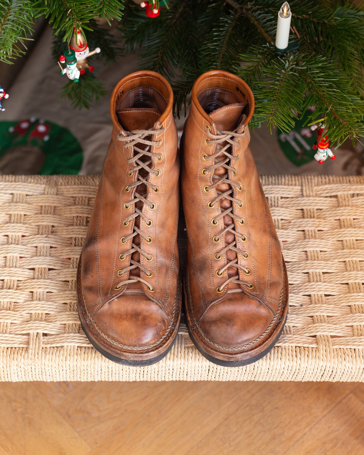Photo by baschdln on December 1, 2024 of the Self-Made Monkey Boot in Conceria Cloe Crust Horsebutt.
