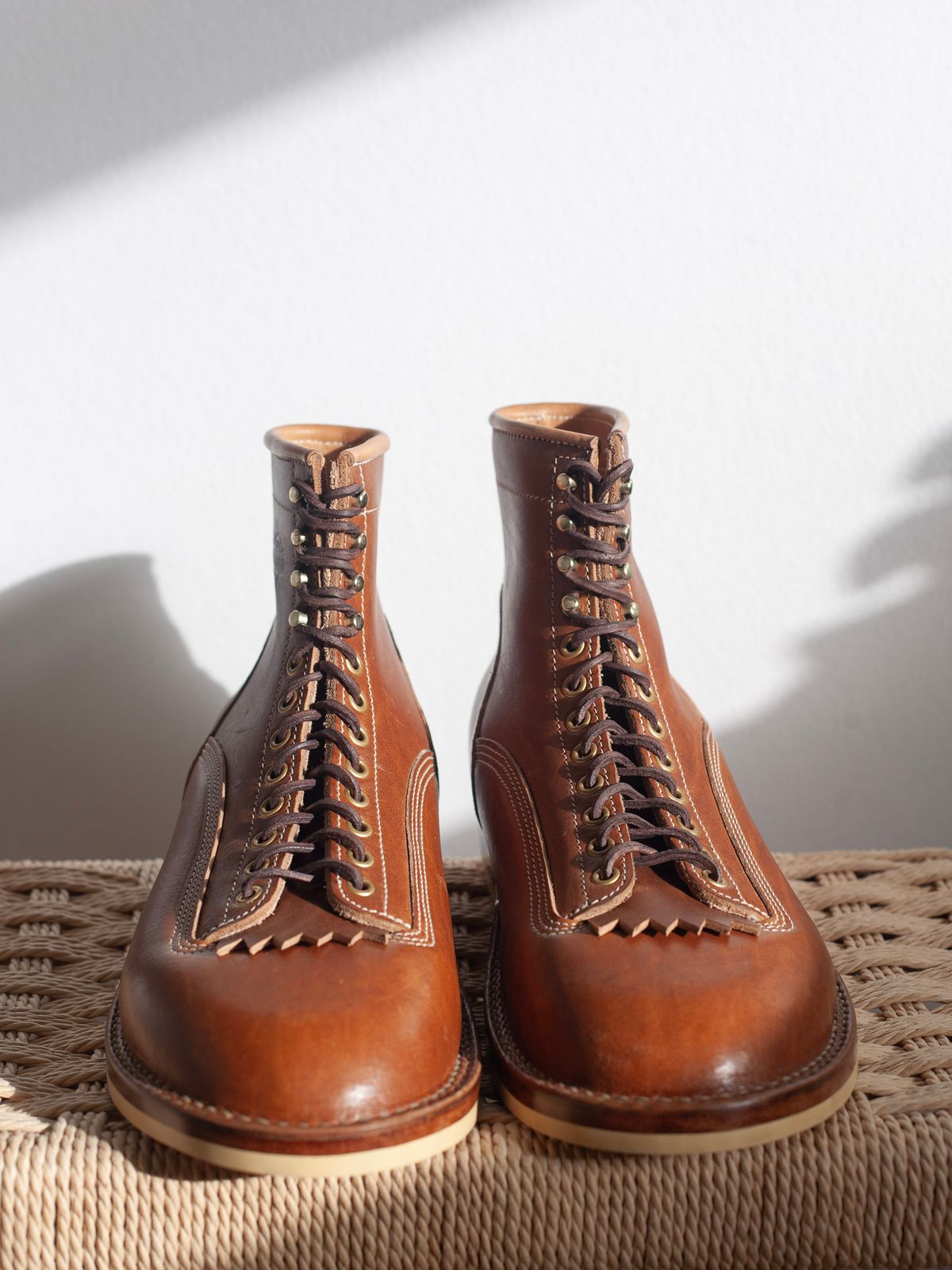 Photo by baschdln on October 4, 2023 of the Self-Made Lace To Toe in Austrian Cow Leather, vegetable Tanned, (reversed) waxed flesh.