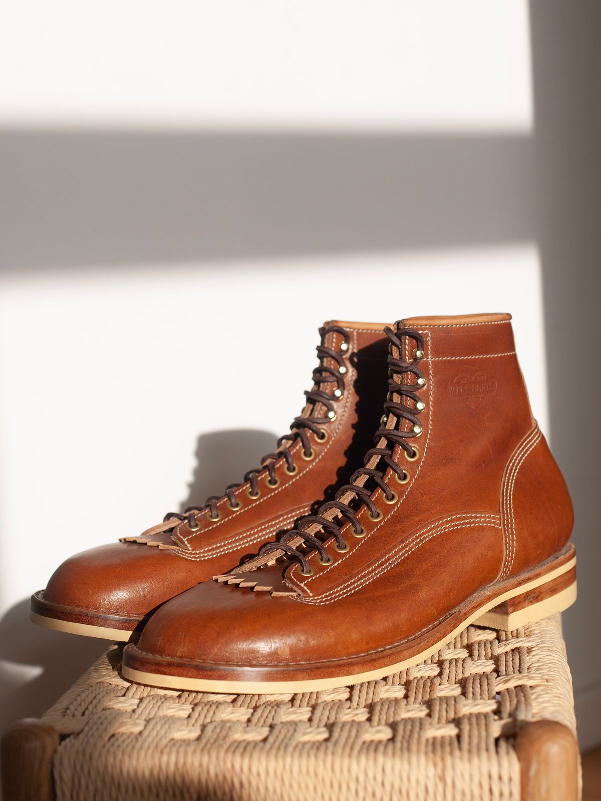 Photo by baschdln on October 4, 2023 of the Self-Made Lace To Toe in Austrian Cow Leather, vegetable Tanned, (reversed) waxed flesh.