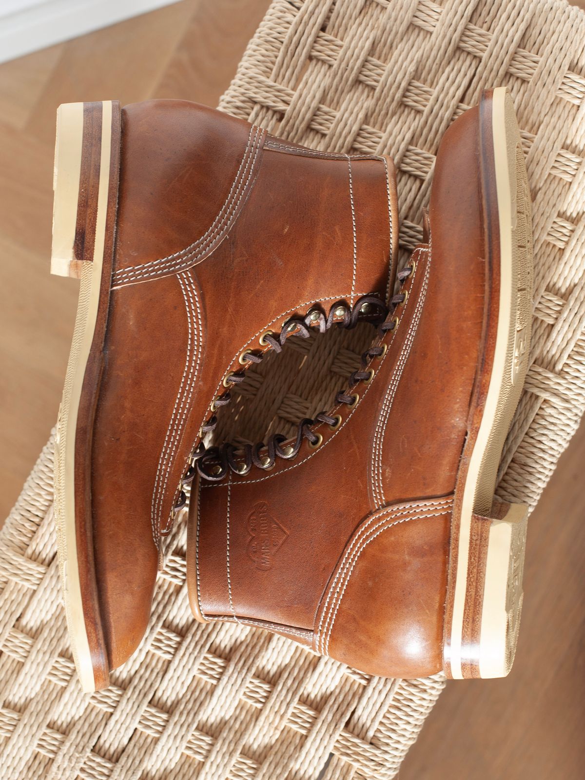 Photo by baschdln on October 4, 2023 of the Self-Made Lace To Toe in Austrian Cow Leather, vegetable Tanned, (reversed) waxed flesh.