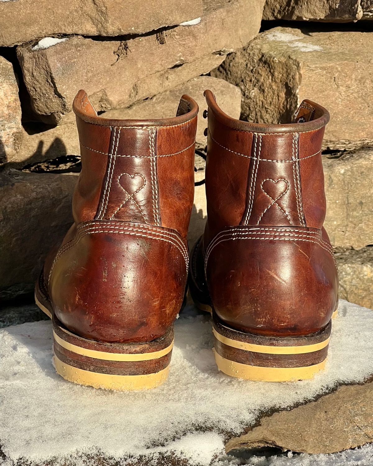 Photo by baschdln on January 4, 2024 of the Self-Made Lace To Toe in Austrian Cow Leather, vegetable Tanned, (reversed) waxed flesh.