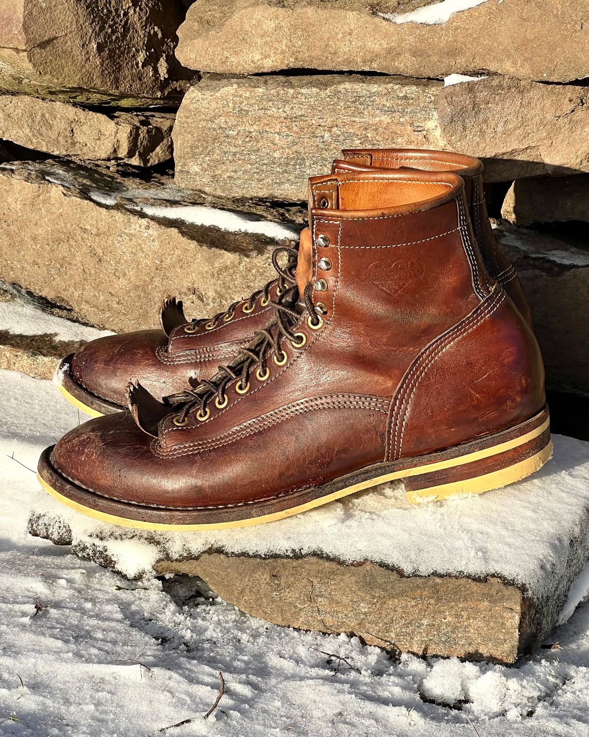 Photo by baschdln on January 4, 2024 of the Self-Made Lace To Toe in Austrian Cow Leather, vegetable Tanned, (reversed) waxed flesh.