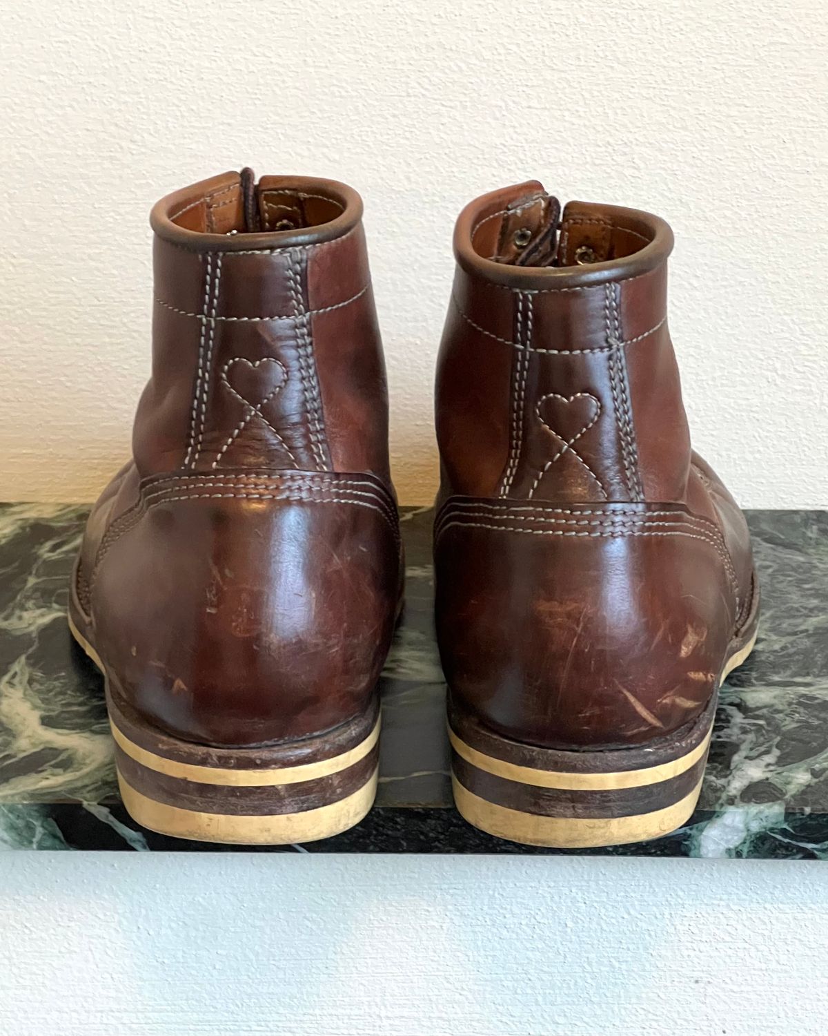 Photo by baschdln on February 5, 2024 of the Self-Made Lace To Toe in Austrian Cow Leather, vegetable Tanned, (reversed) waxed flesh.