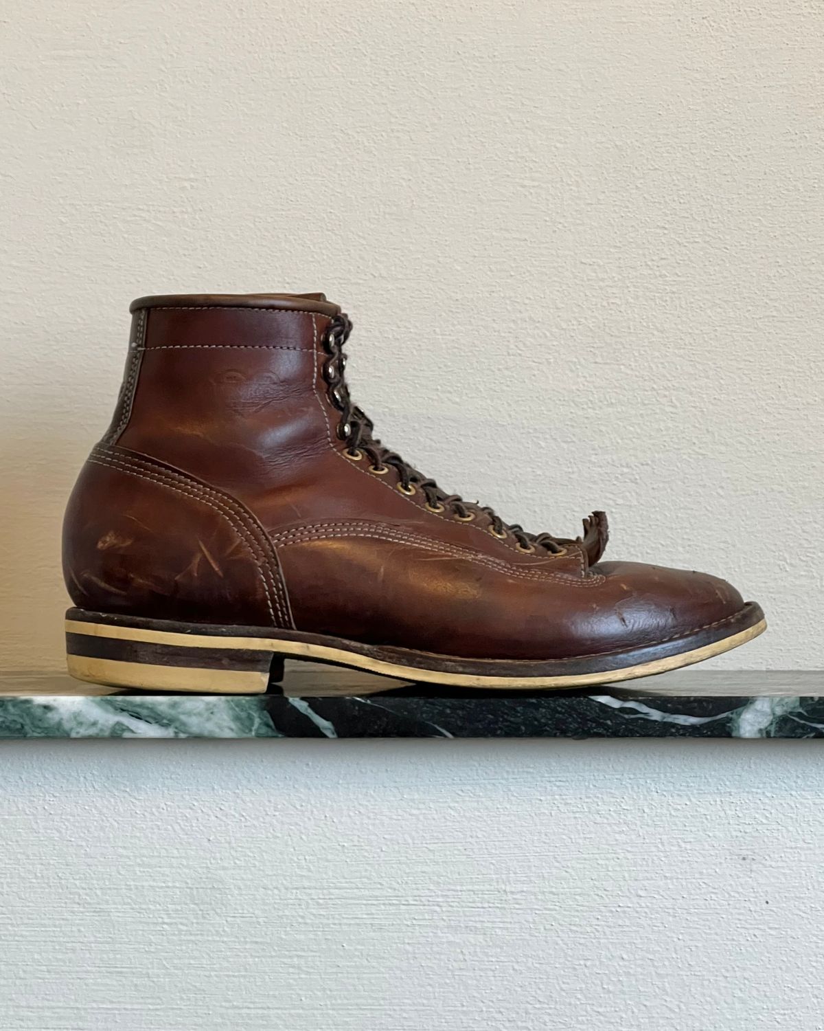 Photo by baschdln on February 5, 2024 of the Self-Made Lace To Toe in Austrian Cow Leather, vegetable Tanned, (reversed) waxed flesh.