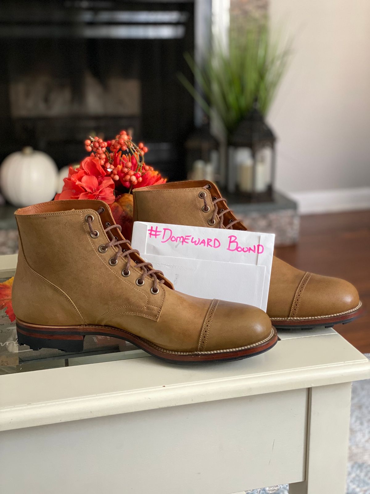 Photo by nvrp813 on October 3, 2023 of the Viberg Service Boot BCT in Maryam Honey Tanned Hosrehide.