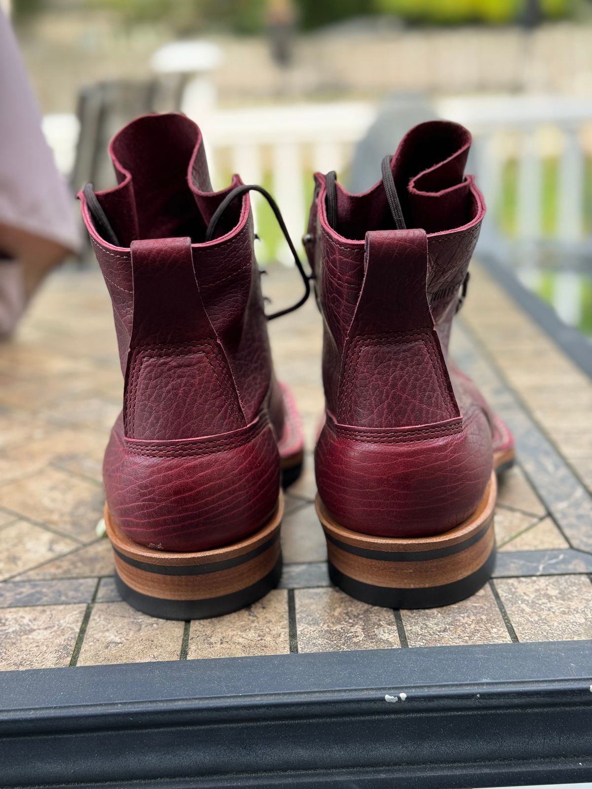 Photo by nvrp813 on October 1, 2024 of the White's 350 Cruiser in Gallun Black Cherry Shrunken Calf.