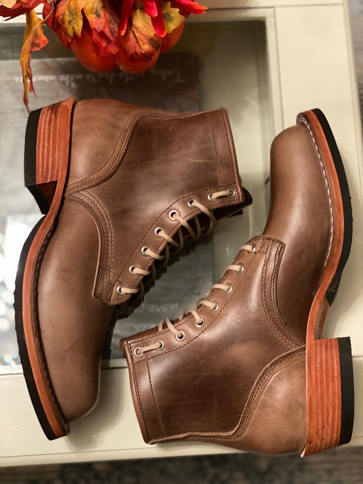 Photo by nvrp813 on October 10, 2023 of the Nicks Robert in Horween Natural Chromexcel.