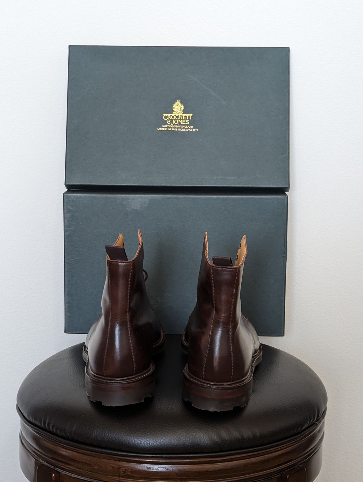Photo by Korulag on October 1, 2023 of the Crockett & Jones Coniston in Coffee Hurricane Hide.