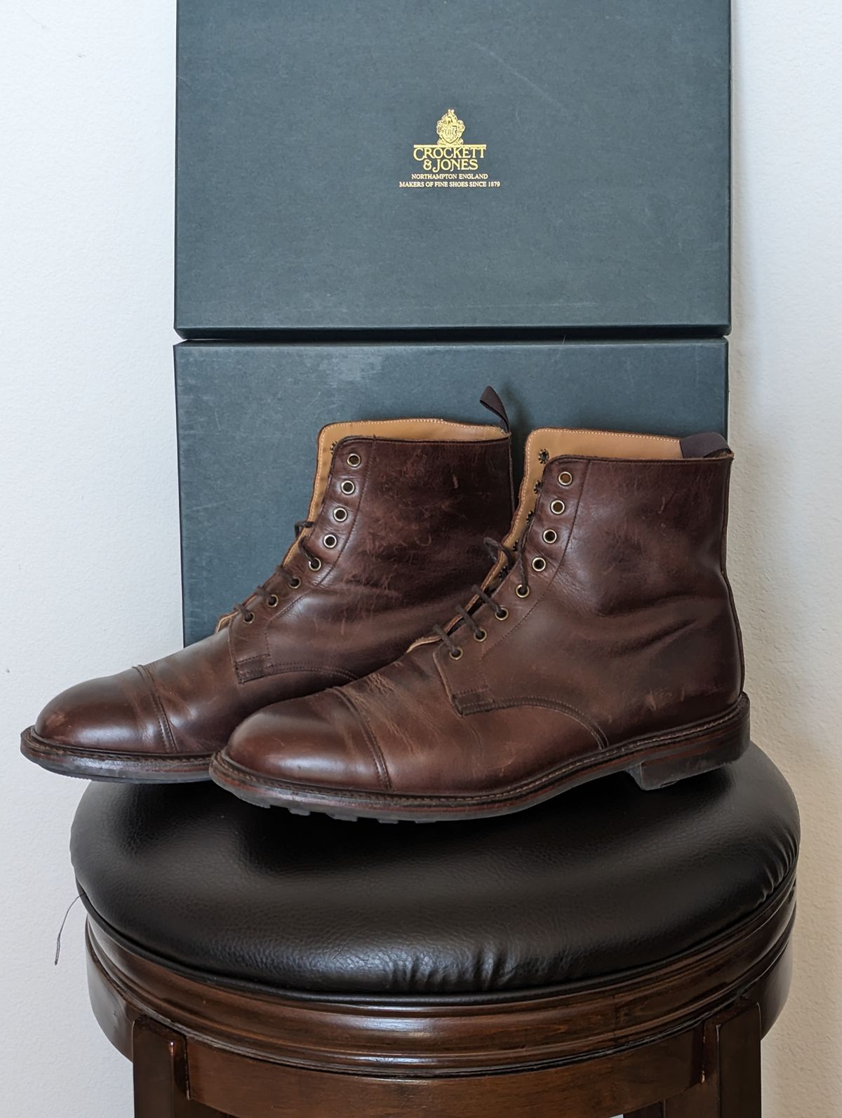 Photo by Korulag on January 1, 2024 of the Crockett & Jones Coniston in Coffee Hurricane Hide.