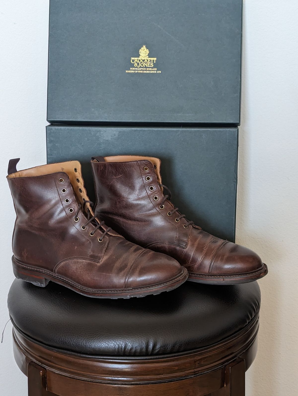 Photo by Korulag on January 1, 2024 of the Crockett & Jones Coniston in Coffee Hurricane Hide.