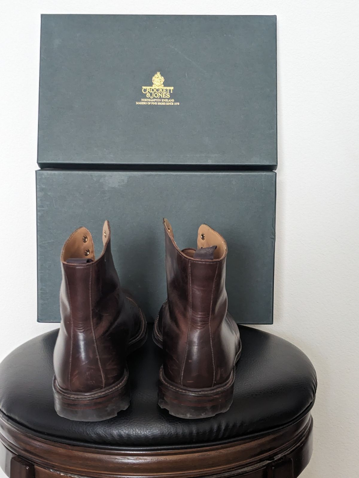 Photo by Korulag on February 1, 2024 of the Crockett & Jones Coniston in Coffee Hurricane Hide.