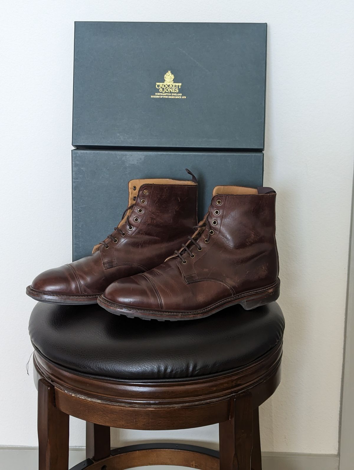 Photo by Korulag on March 1, 2024 of the Crockett & Jones Coniston in Coffee Hurricane Hide.