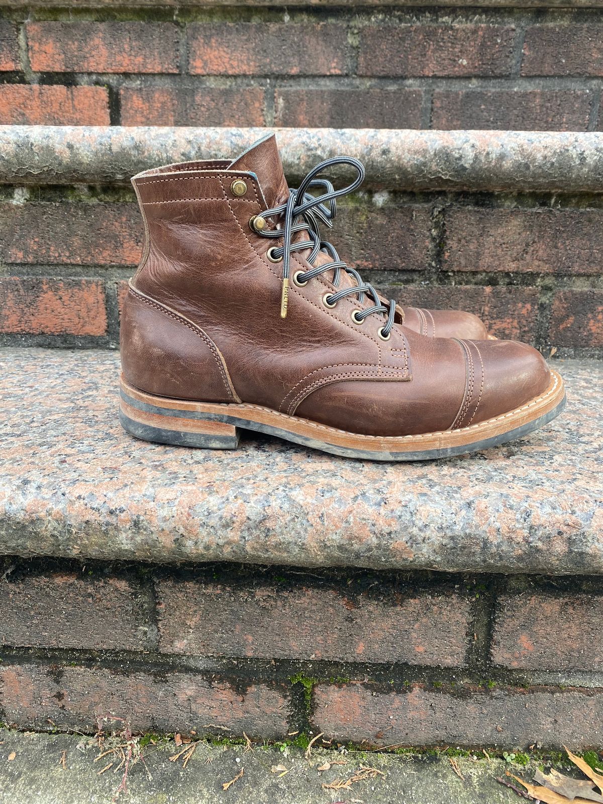 Photo by CHUNHWA on December 5, 2022 of the Truman Service Boot in Horween Walnut Cypress.