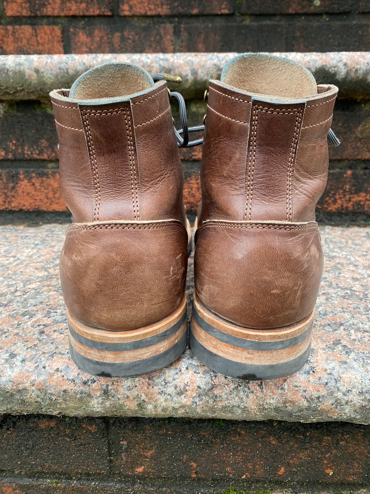 Photo by CHUNHWA on January 5, 2023 of the Truman Service Boot in Horween Walnut Cypress.