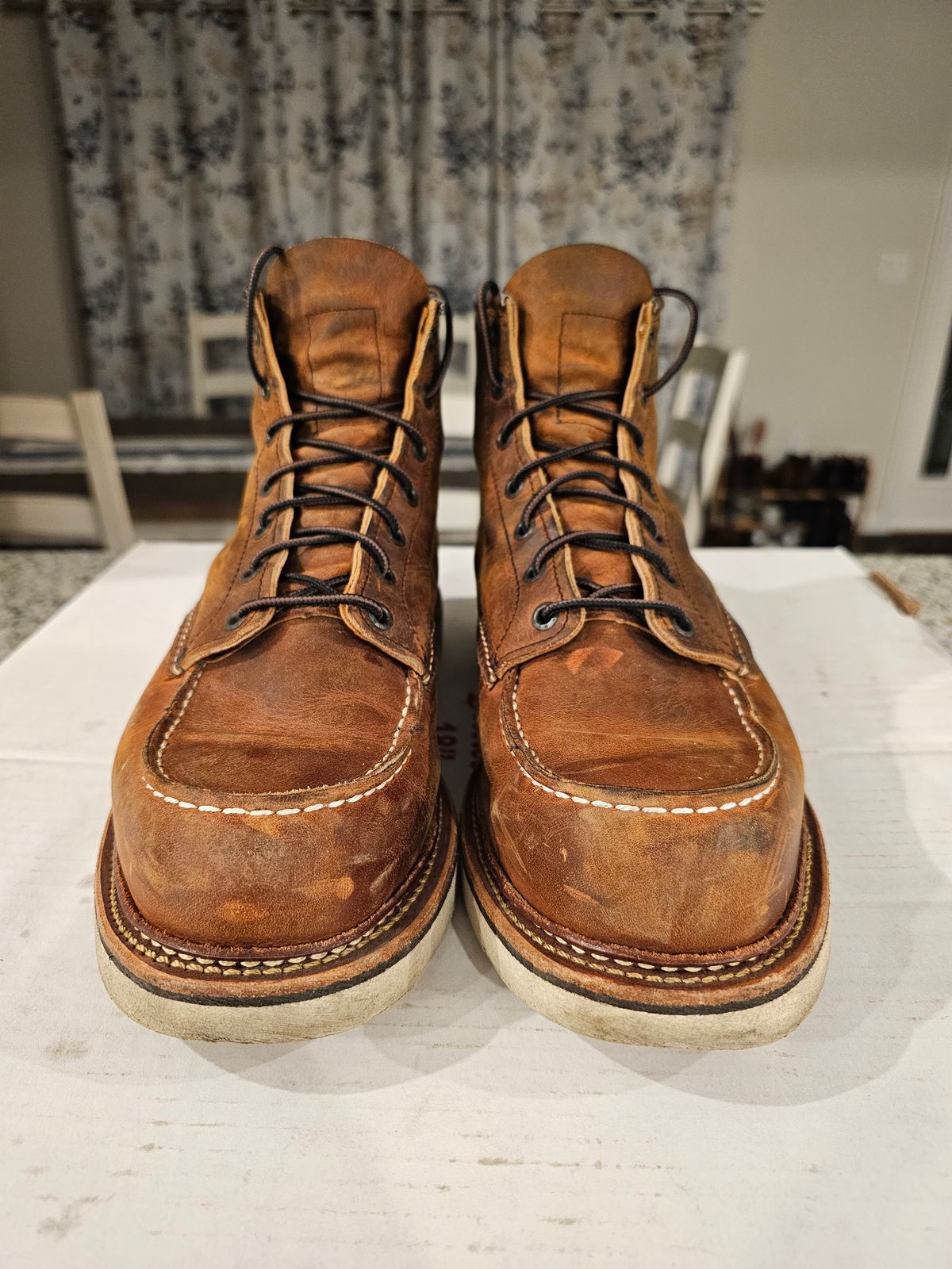 Photo by jtstav on March 6, 2023 of the Red Wing 6-Inch Classic Moc in S.B. Foot Copper Rough and Tough.