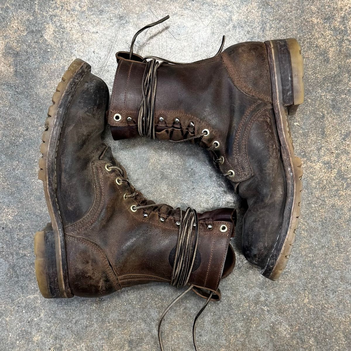 Photo by traceycortez on October 3, 2025 of the Frank's Boots Ground Pounder in Horween Natural Waxed Flesh.