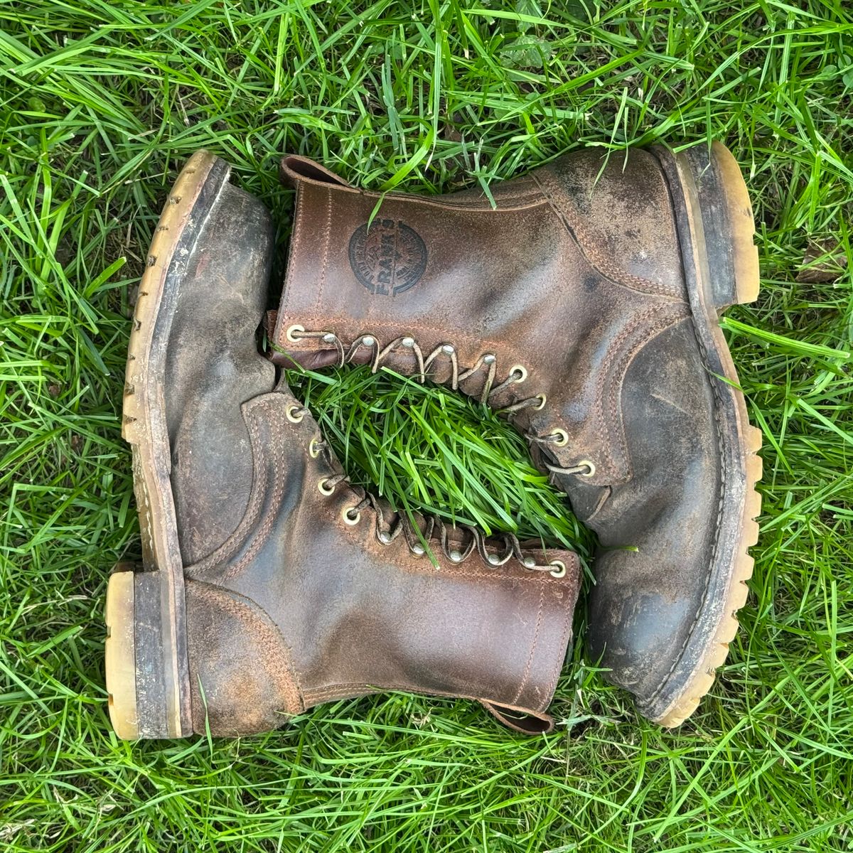 Photo by traceycortez on January 5, 2026 of the Frank's Boots Ground Pounder in Horween Natural Waxed Flesh.
