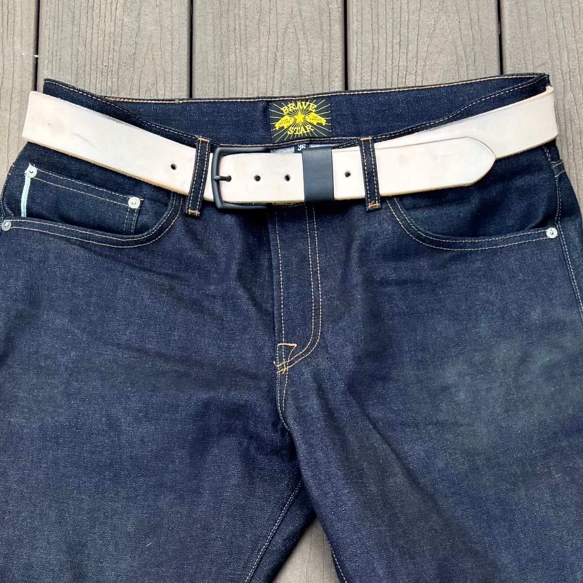 Photo by traceycortez on October 6, 2025 of the Nicks Natural/Blackout - Heavy Duty Work Belt in Wickett & Craig Natural Veg Tan & Wickett & Craig Natural Veg Tan Overdyed Black.