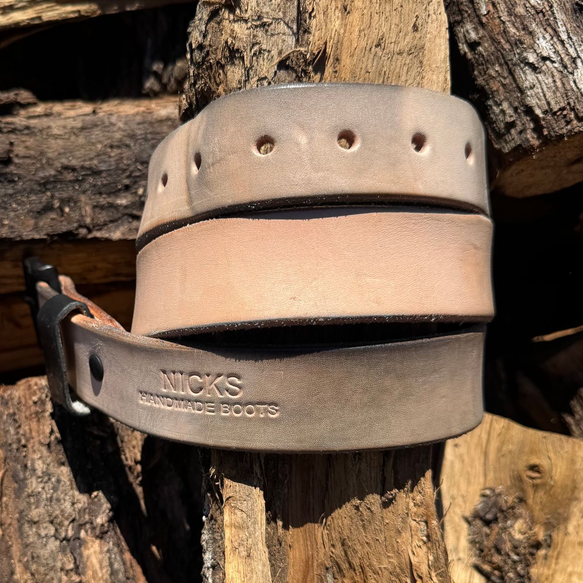 Photo by traceycortez on November 4, 2025 of the Nicks Natural/Blackout - Heavy Duty Work Belt in Wickett & Craig Natural Veg Tan & Wickett & Craig Natural Veg Tan Overdyed Black.
