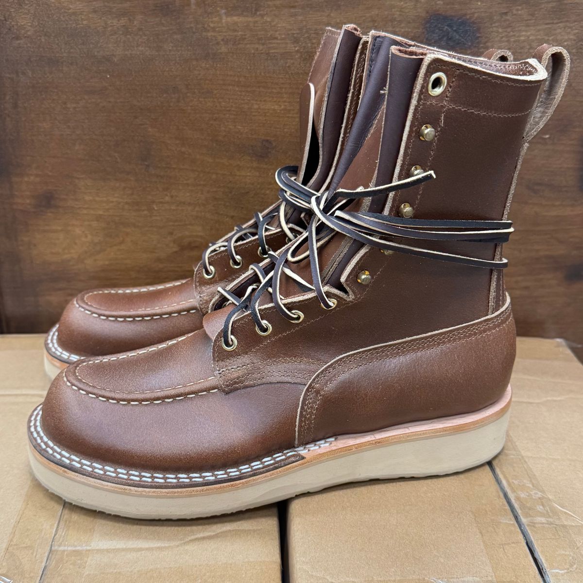 Photo by traceycortez on October 1, 2025 of the Nicks Moc Toe HD in Horween Ember Waxed flesh.