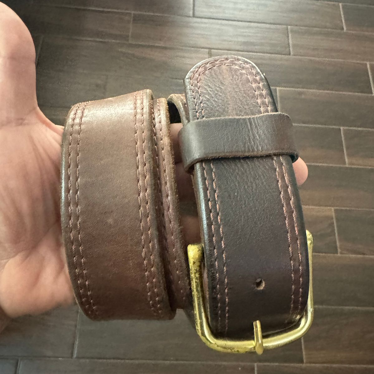 Photo by traceycortez on September 15, 2024 of the Nicks 1.5” Double Row Stitched Heritage Belt in Seidel 1964 Brown.