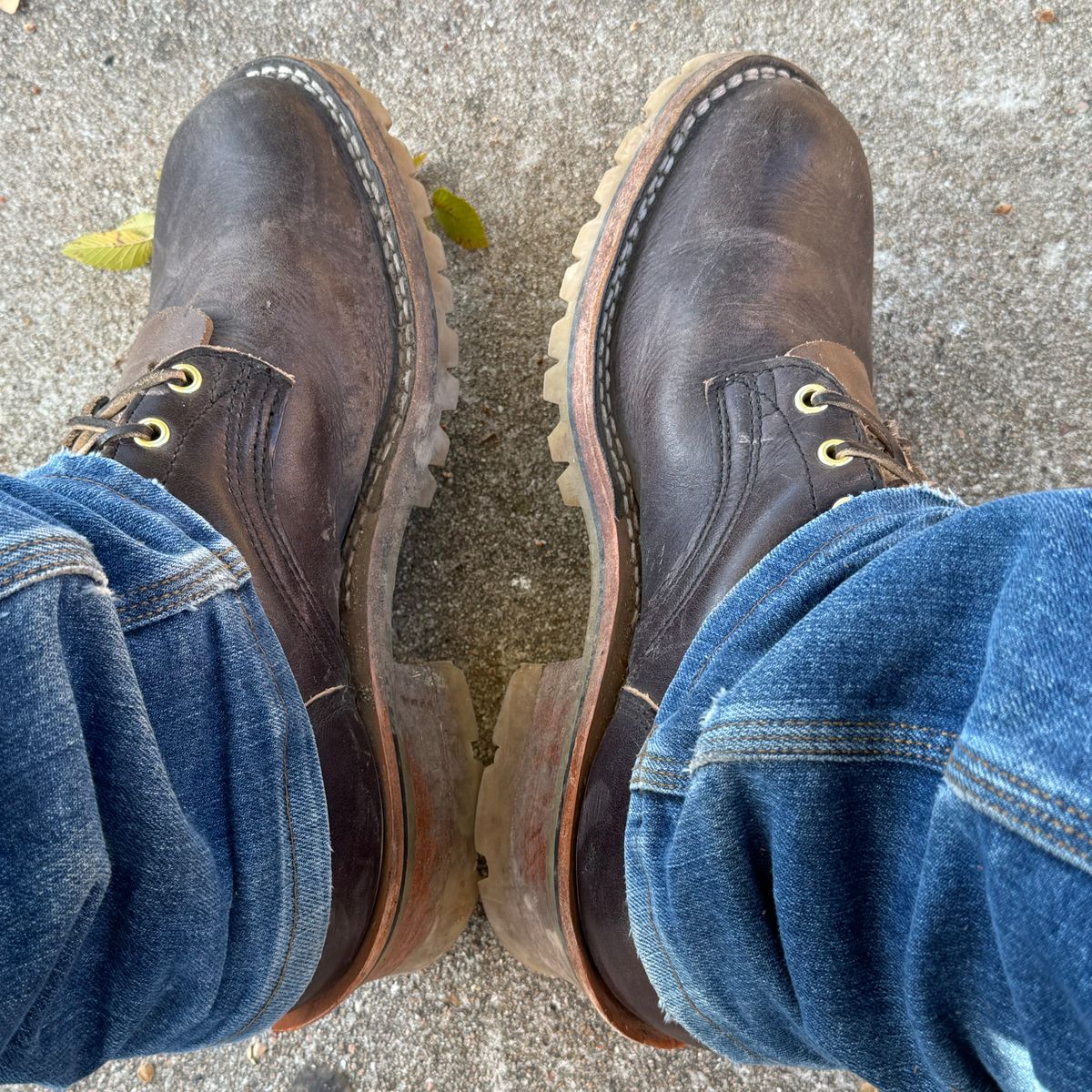 Photo by traceycortez on October 23, 2024 of the Frank's Boots Type 1 Commander in Horween Black Teacore Cypress & Horween Natural Waxed Flesh.