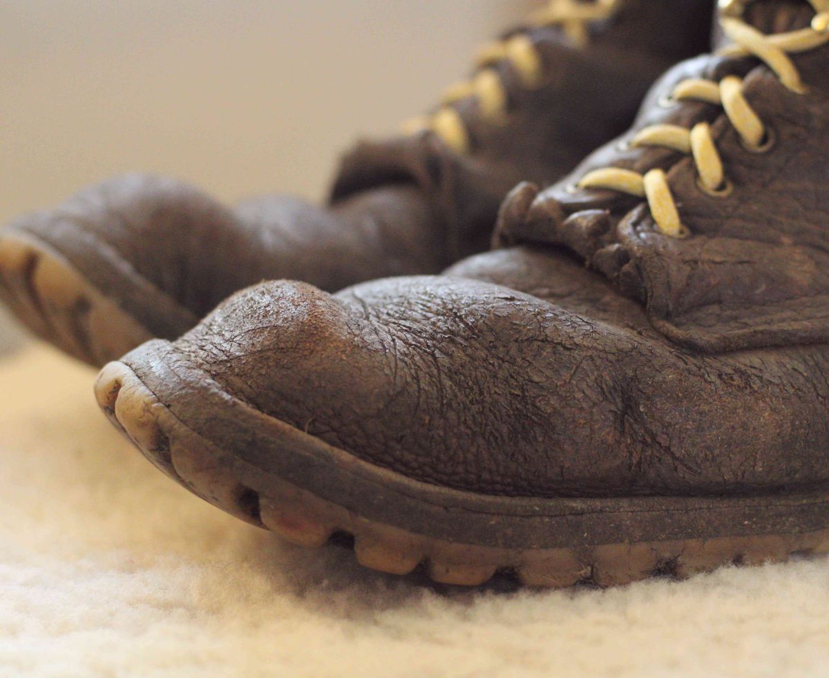 Photo by speedlacer on November 3, 2024 of the JK Boots Superduty in Unknown Material.