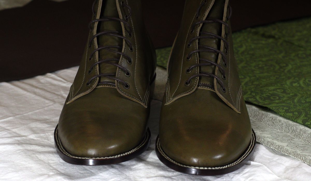 Photo by speedlacer on November 4, 2024 of the Jakkrabbits Officer Boots in Maryam Salvia Horsebutt.