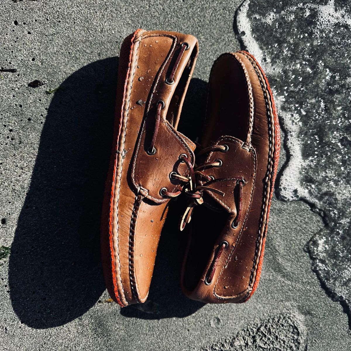 Photo by tippytoes on October 2, 2025 of the Quoddy Boat Moc II in Horween Natural Chromexcel.