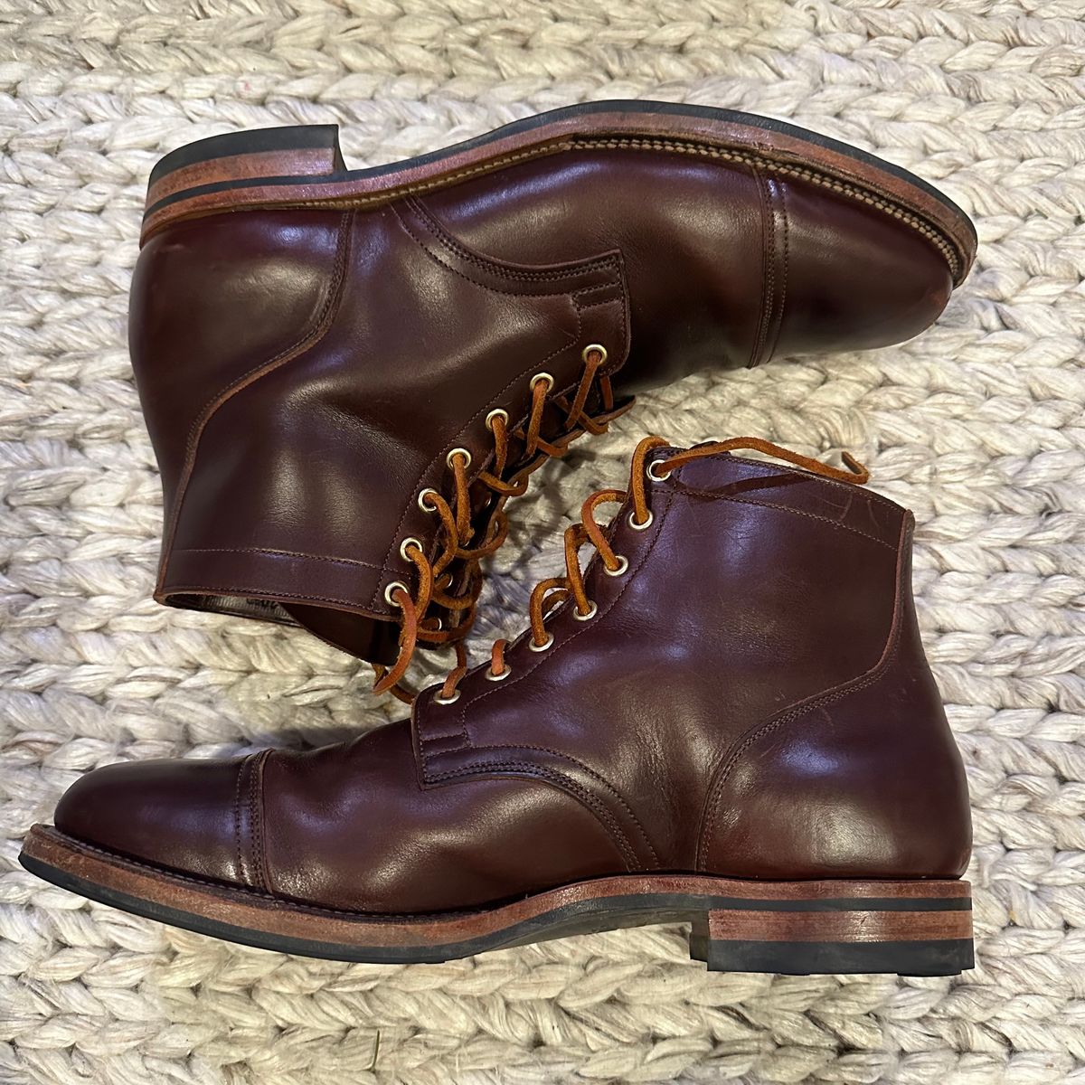 Photo by tippytoes on December 6, 2023 of the Viberg Service Boot in Horween Brown Chromexcel.