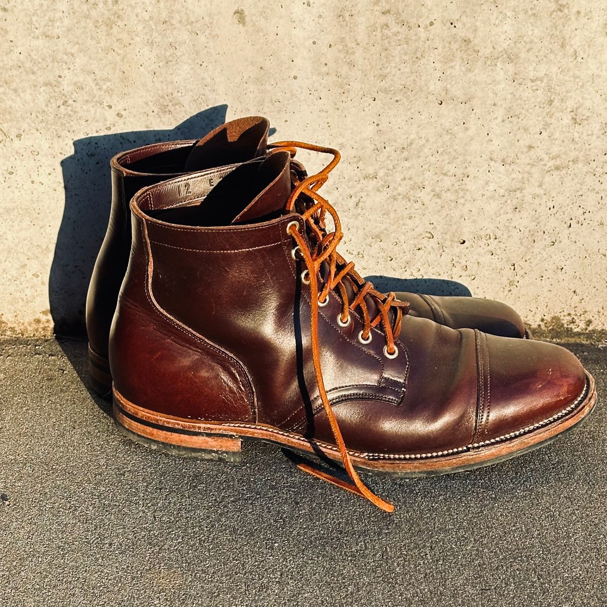 Photo by tippytoes on March 6, 2024 of the Viberg Service Boot in Horween Brown Chromexcel.
