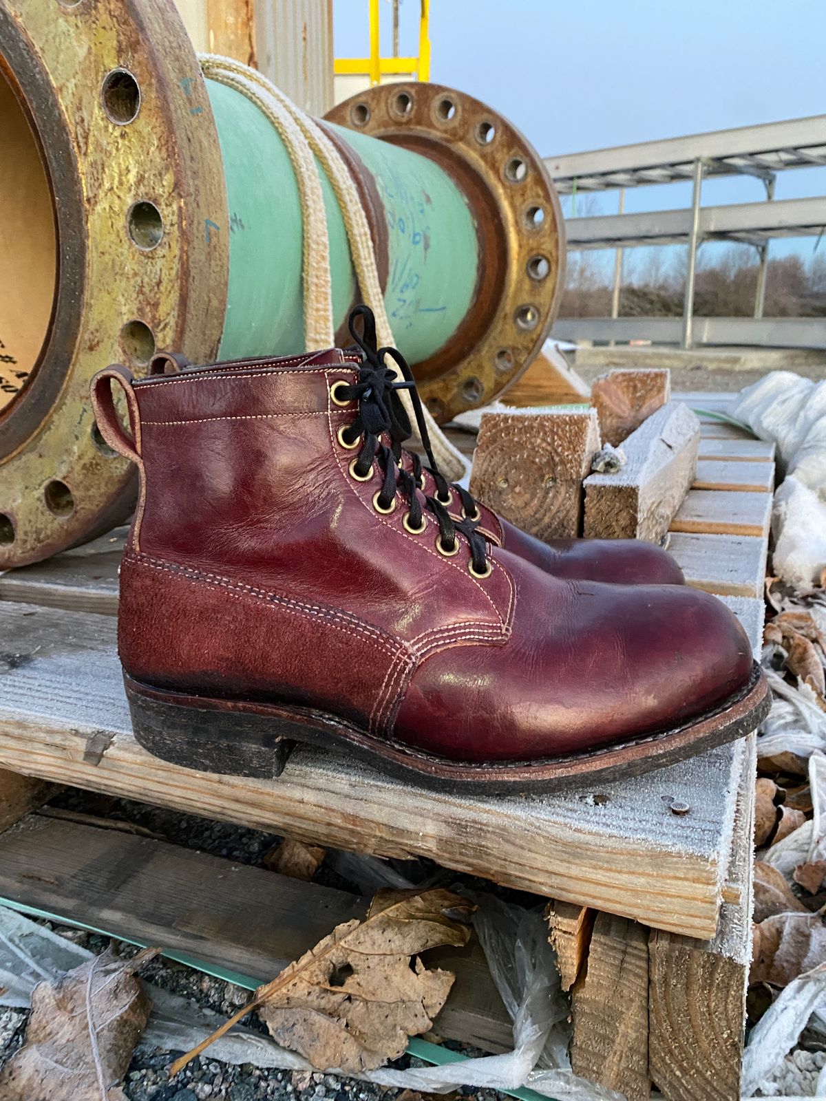 Photo by Benito on December 5, 2022 of the Dayton Boots 9496 Steel Toe in Unknown Leather.