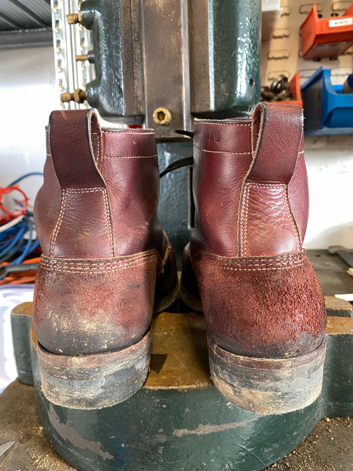 Photo by Benito on February 3, 2023 of the Dayton Boots 9496 Steel Toe in Unknown Leather.