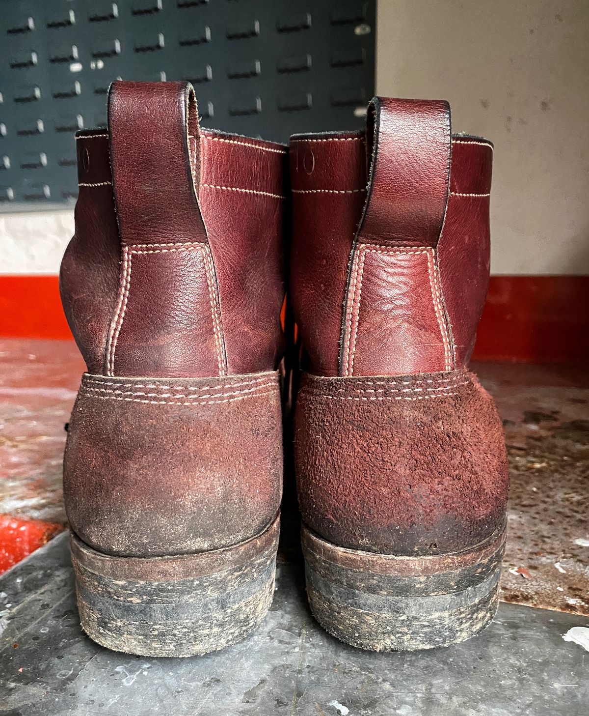 Photo by Benito on March 5, 2023 of the Dayton Boots 9496 Steel Toe in Unknown Leather.