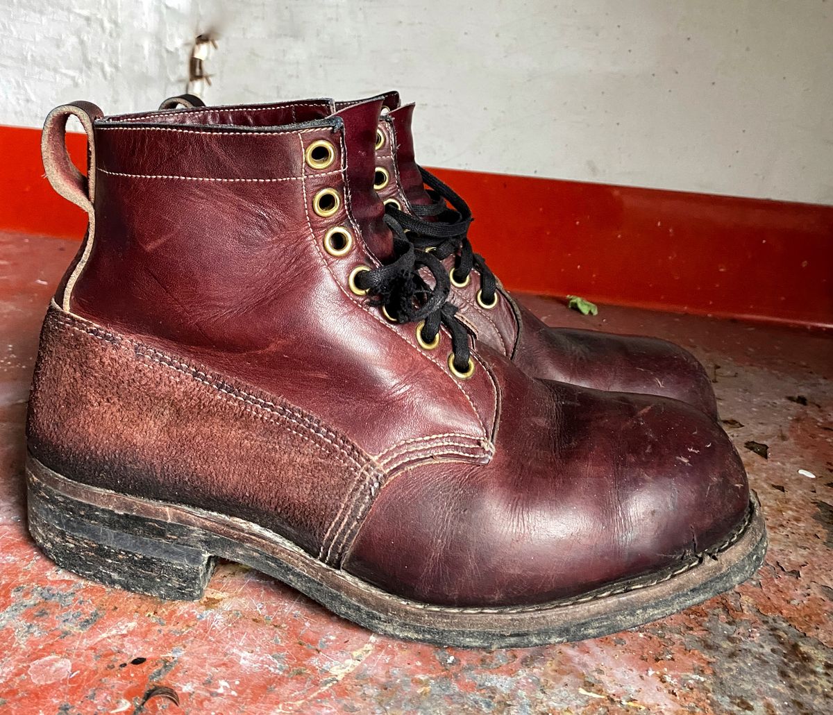 Photo by Benito on March 5, 2023 of the Dayton Boots 9496 Steel Toe in Unknown Leather.